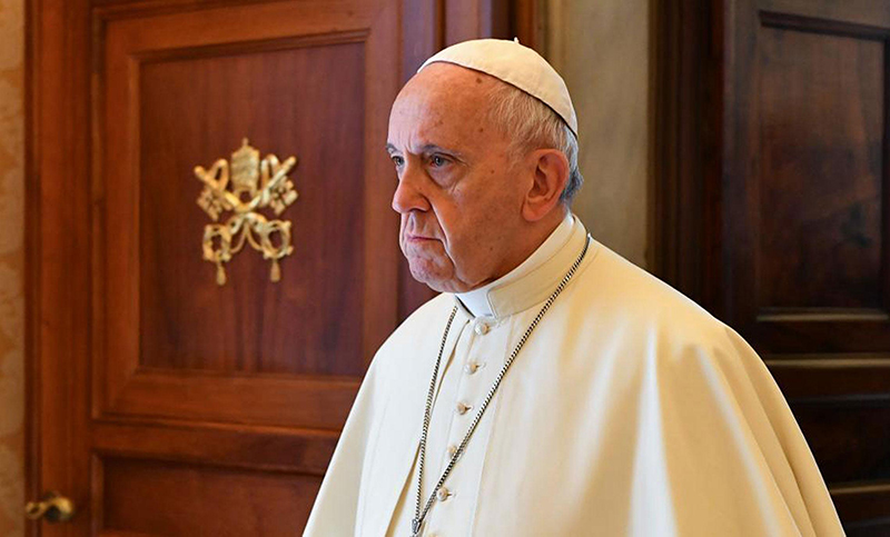 Francisco obliga a obispos y religiosos a denunciar casos de abusos en la Iglesia