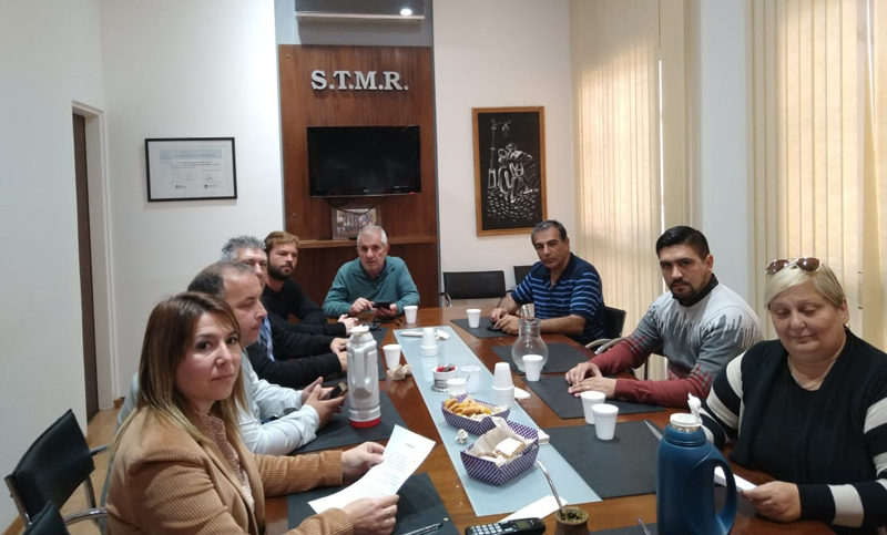Gremios locales se solidarizaron con la UOM tras la muerte de un trabajador