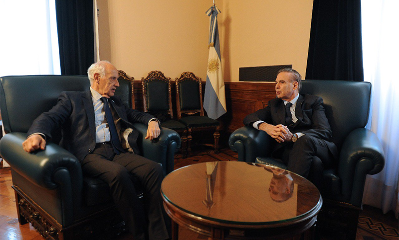 Lavagna dejó abiertas las negociaciones con Alternativa Federal tras reunirse con Pichetto