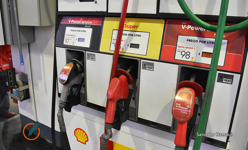 Los combustibles aumentarán más del 3% a partir del sábado 
