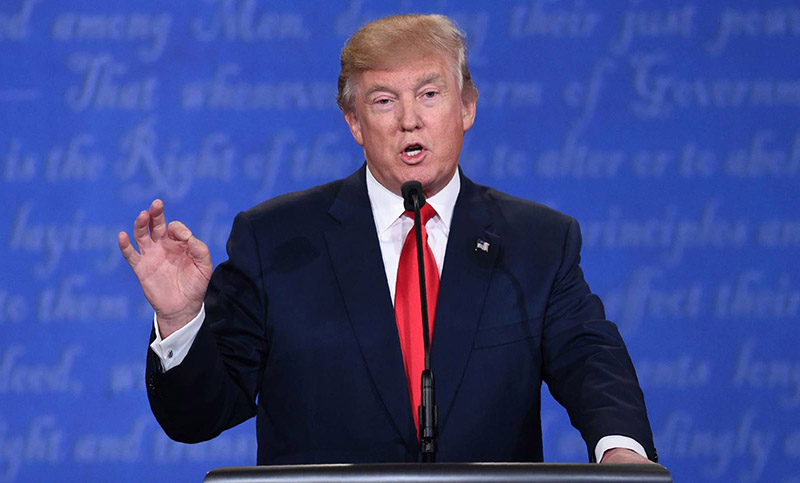 Trump prometió llevar el muro con México a un «estándar muy alto»