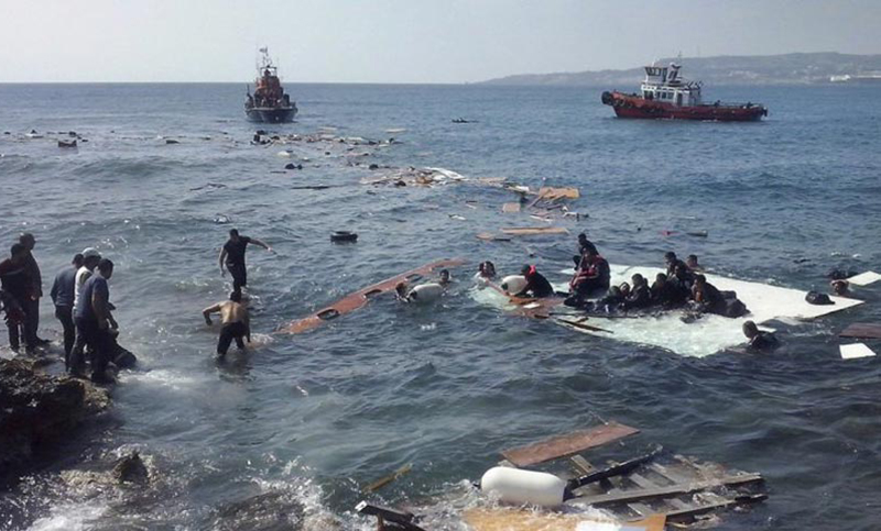 Unos 60 migrantes murieron en un naufragio en el Mediterráneo