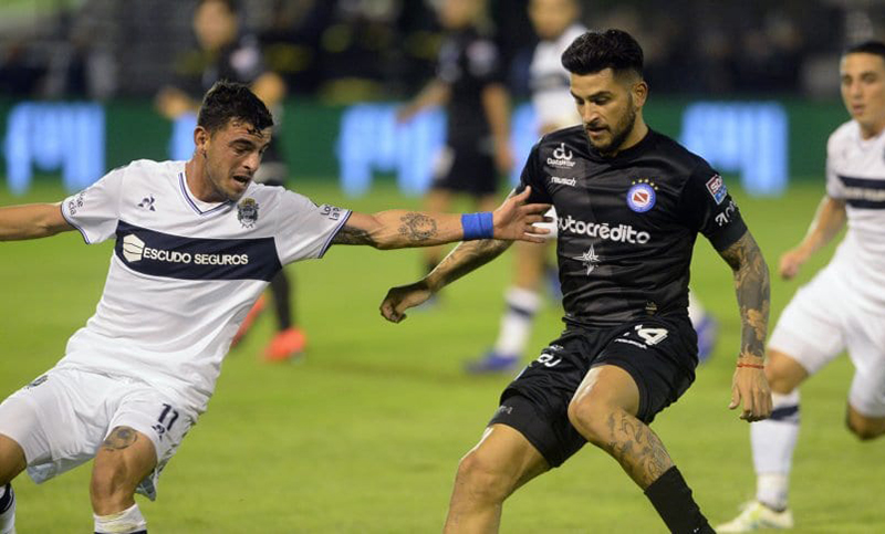 Argentinos eliminó al Lobo y se clasificó a las semis de la Copa de la Superliga
