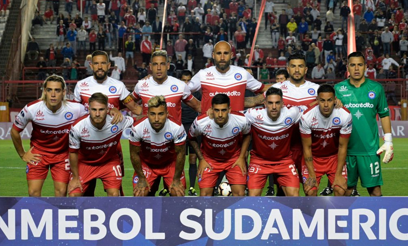 Polémica decisión de Conmebol: volvió a programar el partido de Argentinos en Venezuela