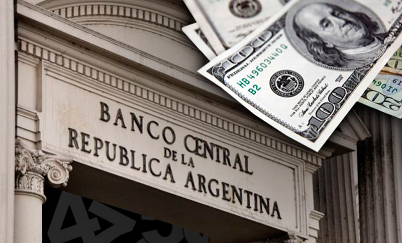 Las reservas ya cuentan 25 caídas y se “quemó» el último desembolso del FMI