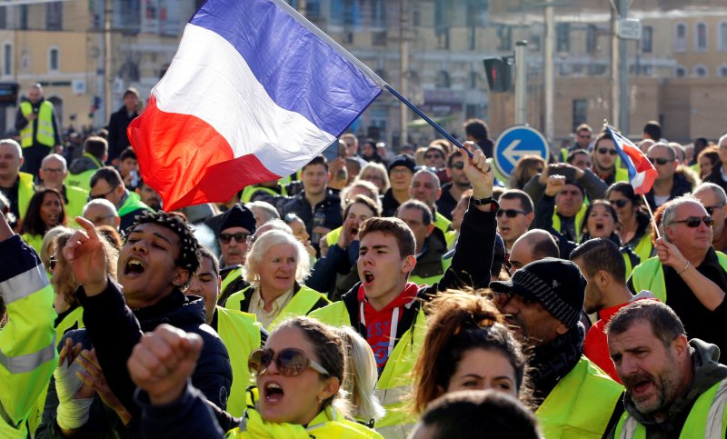 Los Chalecos amarillos volvieron a las calles de París antes del 26-M