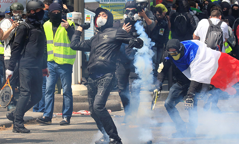 Los «chalecos amarillos» volvieron a las calles de Francia