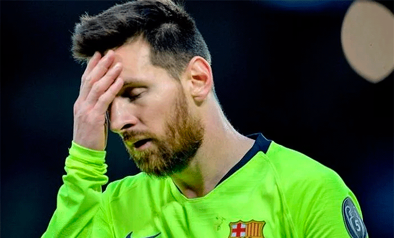 Video: Lionel Messi la pasó mal en el aeropuerto de Liverpool