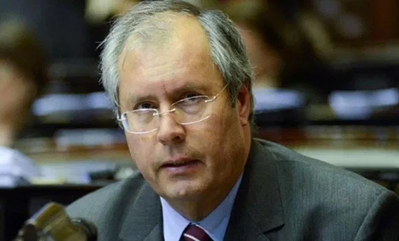 Falleció Héctor Olivares, el diputado baleado junto a Yadón frente al Congreso