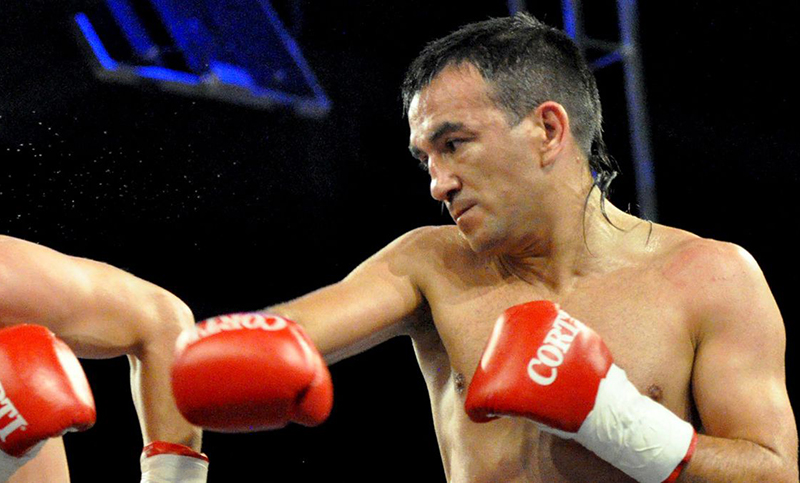 Omar Narváez vuelve al ruedo y buscará el título latino gallo en Tres Arroyos