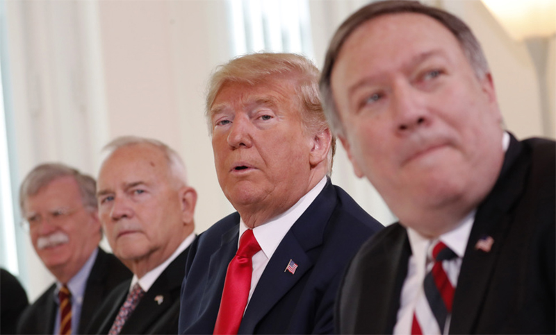 Pompeo y Bolton comprometen al gobierno de Trump por sus amenazas a Venezuela