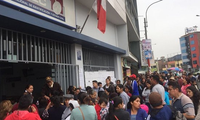 Perú: se cumplieron dos días del paro nacional indefinido lanzado tras recorte salarial