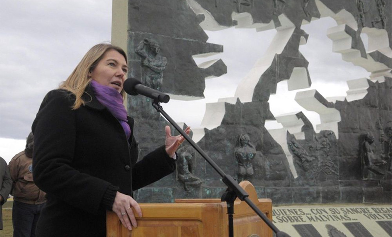 Malvinas: gobernadora fueguina denunció que Nación quiere reconocer a Gran Bretaña como «estado ribereño»