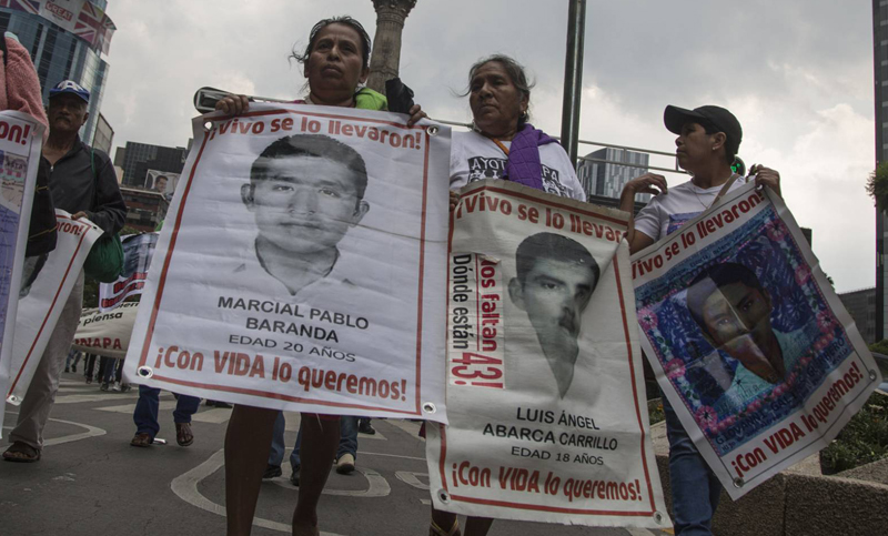 Crean una Unidad Especial de Investigación por los 43 desaparecidos de Ayotzinapa