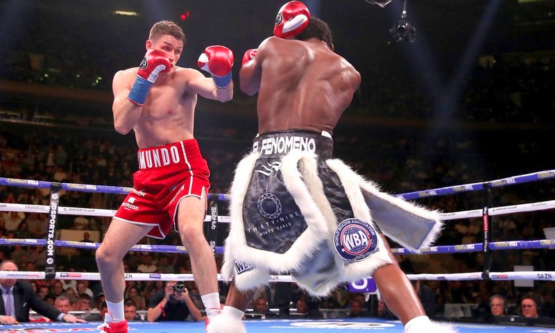 Callum Smith noqueó a N’Dam y se quedó con el título súper mediano