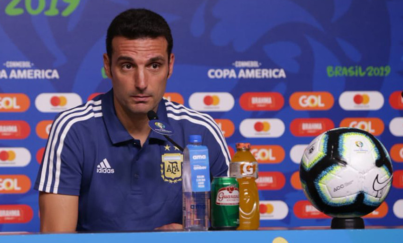 Scaloni se refirió a la pelea entre Menotti y Ruggeri