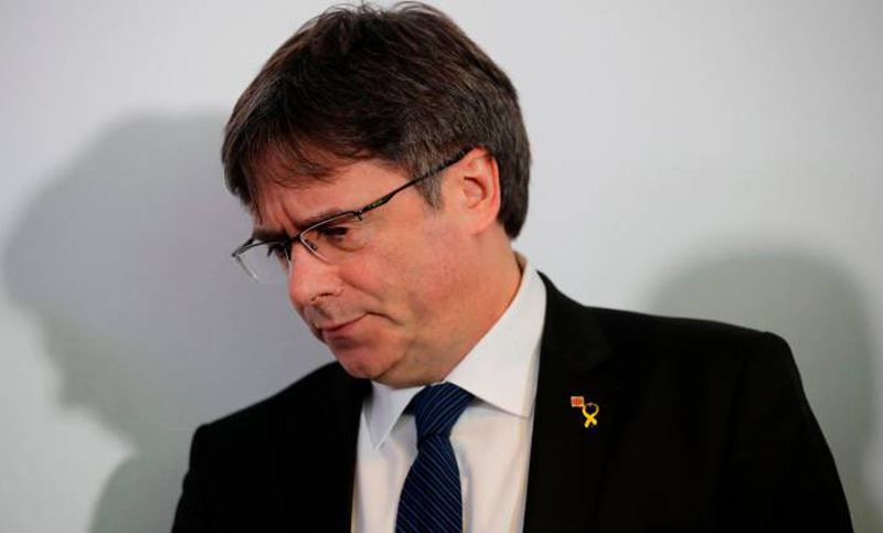 Puigdemont falló en su intento de jurar como eurodiputado