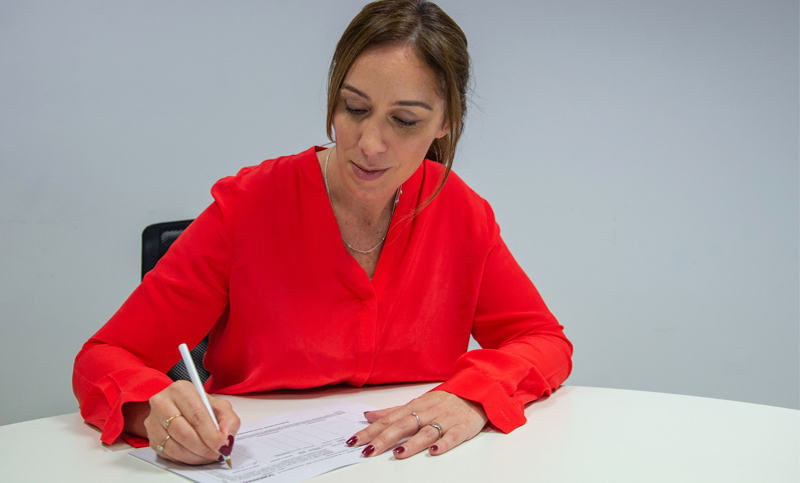 Vidal firmó la aceptación a su candidatura a gobernadora y volverá a compartir fórmula con Salvador