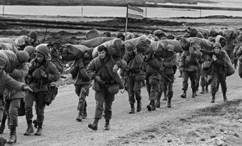 Canal (á) emitirá la miniserie «Malvinas, la retirada» en cuatro capítulos