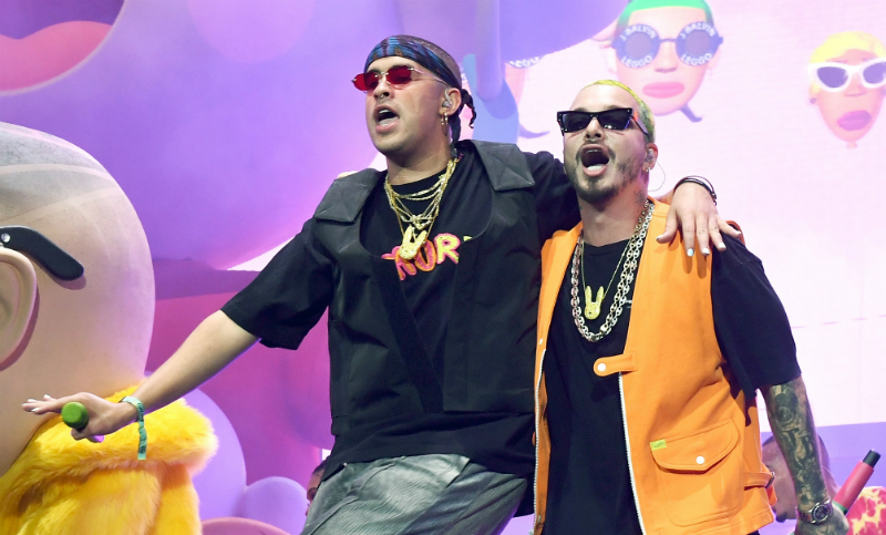 J Balvin y Bad Bunny lanzan sin previo aviso un álbum conjunto