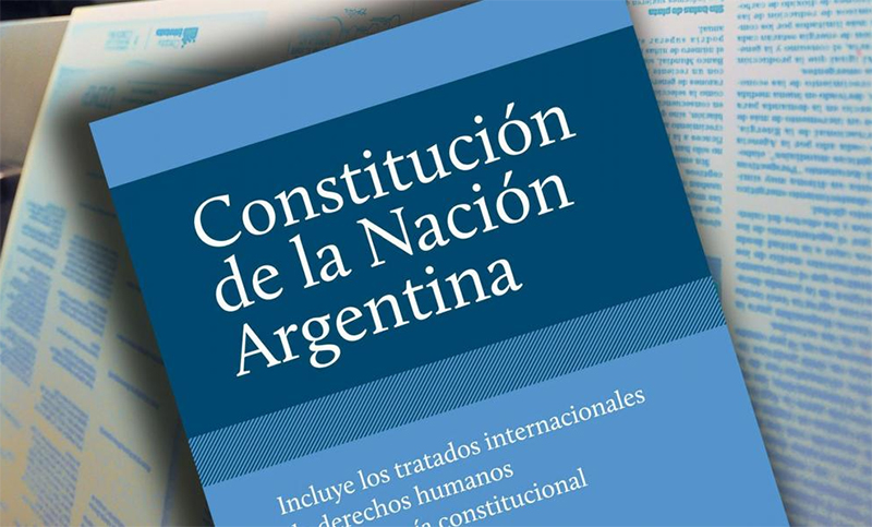 Por una nueva ley, los alumnos de tercer año deberán jurar lealtad a la Constitución Nacional