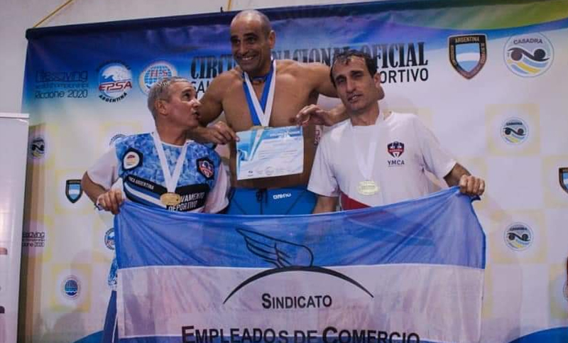 El rosarino Cristian Elliot Grieve batió el récord argentino en Salvamento Acuático