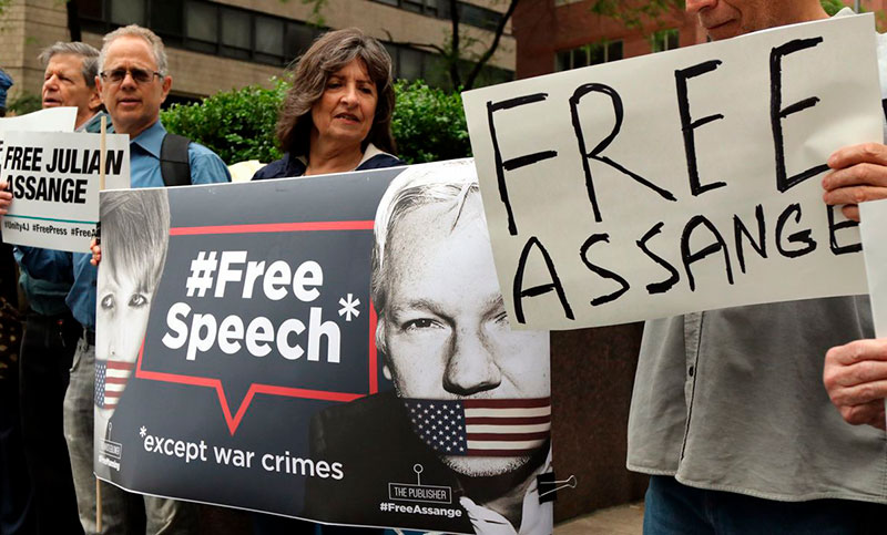 Reconocido disidente chino advierte que la salud del detenido Assange se está «deteriorando»