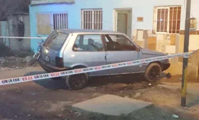 Murió un joven baleado desde otro auto en Granadero Baigorria