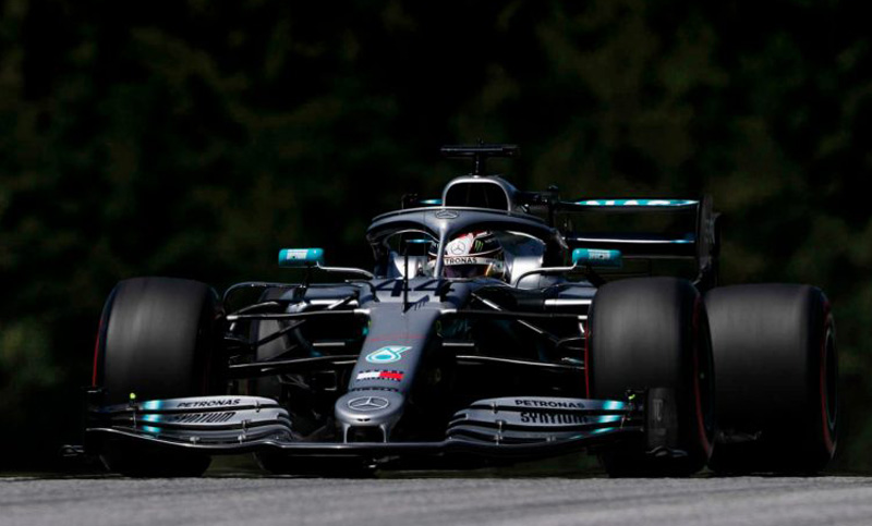 Hamilton estableció el mejor  tiempo en los libres de Austria