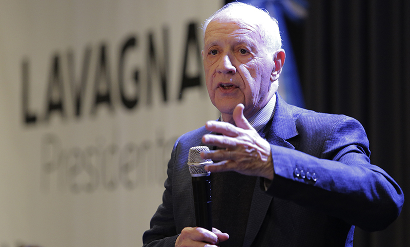Lavagna sale a buscar radicales desencantados para sobrevivir a las primarias