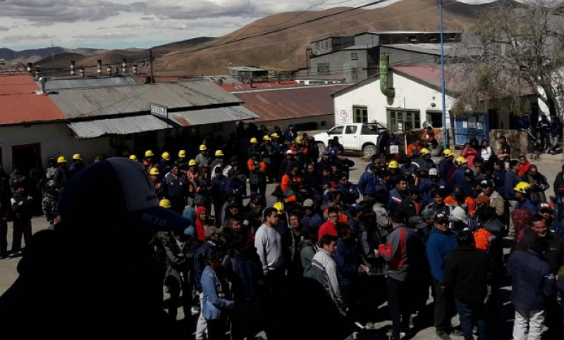 Mineros jujeños reclaman por mayores medidas de seguridad