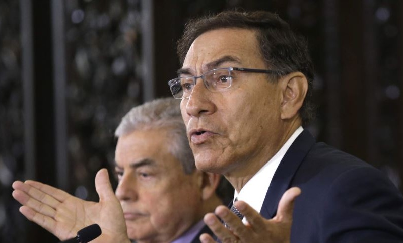 Nuevo choque de poderes en Perú puede llevar a la disolución del Congreso