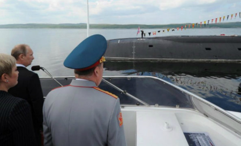 Mueren 14 marineros rusos por un incendio en un submarino