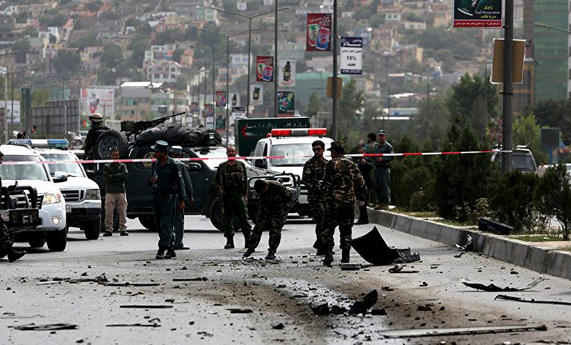 Al menos 12 muertos y 41 heridos en un triple atentado con bombas en Afganistán