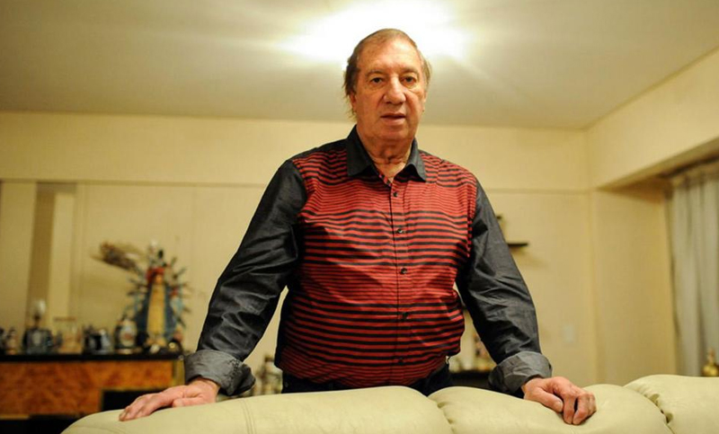«Carlos está mucho mejor», aseguró Jorge Bilardo, hermano del ex entrenador
