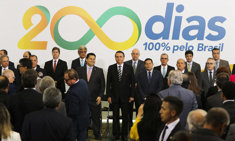 Bolsonaro festejó sus primeros 200 días de gestión y dio indicios de que buscará la reelección