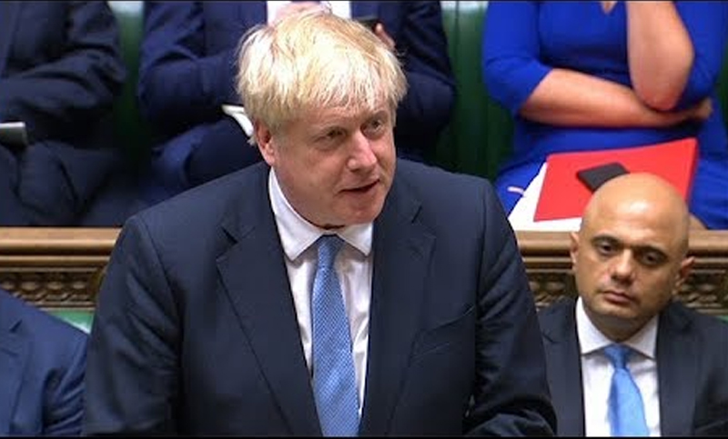 Boris Johnson promete una «edad dorada» y firmeza en la agenda del Brexit