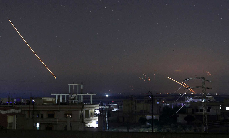 Seis civiles y nueve milicianos muertos por misiles israelíes en Siria