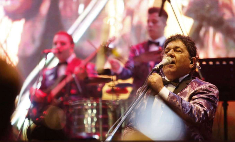 Los Palmeras llenan de cumbia santafesina La Sala de las Artes