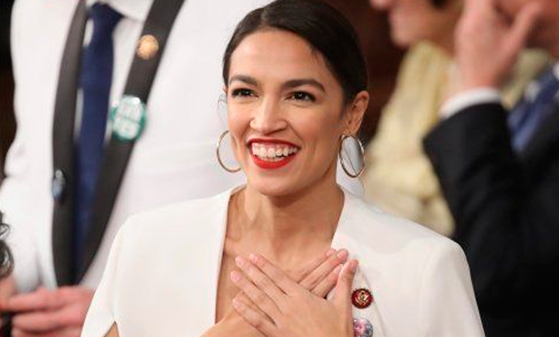 Trump comparó a una joven congresista demócrata con Eva Perón