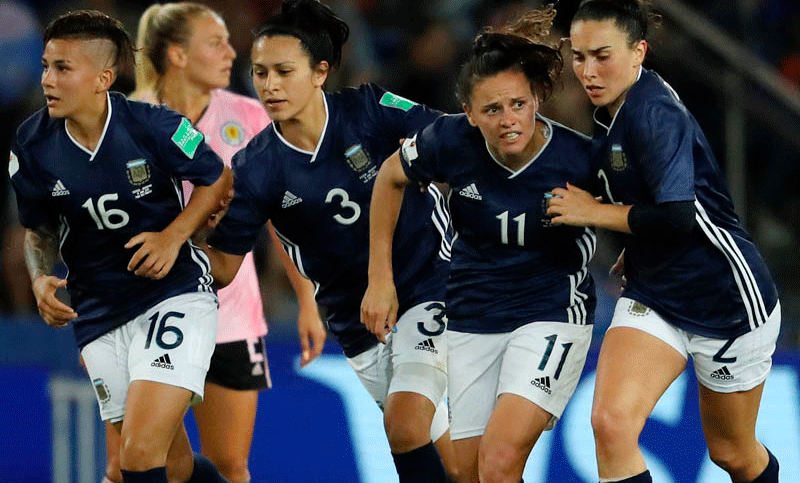 La selección argentina subió tres puestos en el ranking Fifa