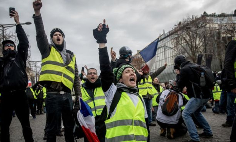 Continúan en Francia las protestas de los “Chalecos Amarillos”