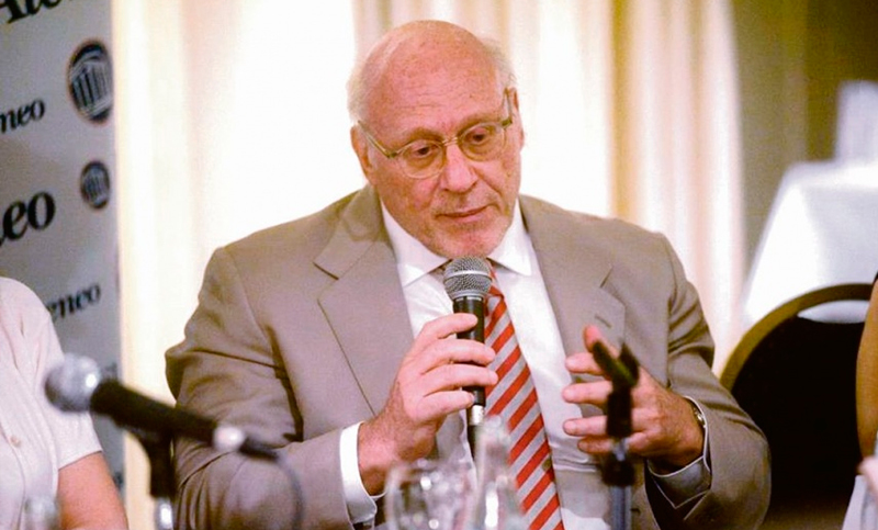 Julio Crivelli: «Si queremos dejar de ser pobres construyamos viviendas urgente»