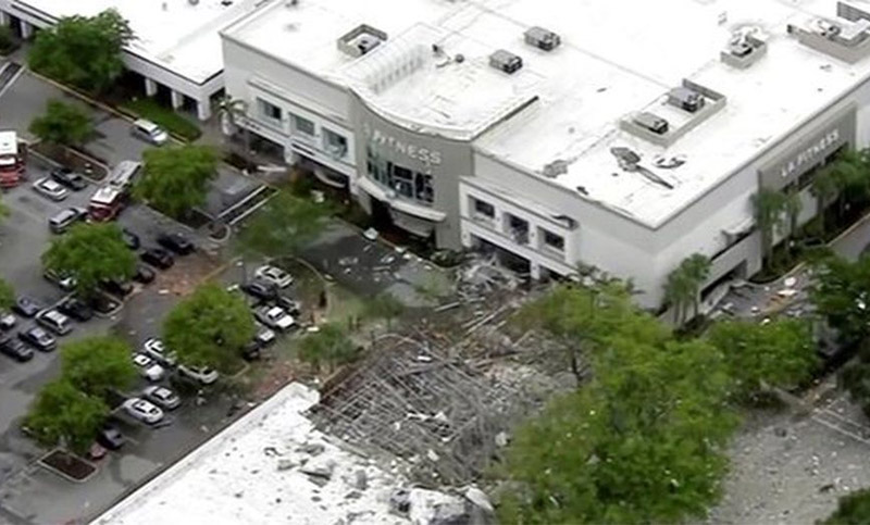 Varios heridos por una explosión en un centro comercial del sur de Florida