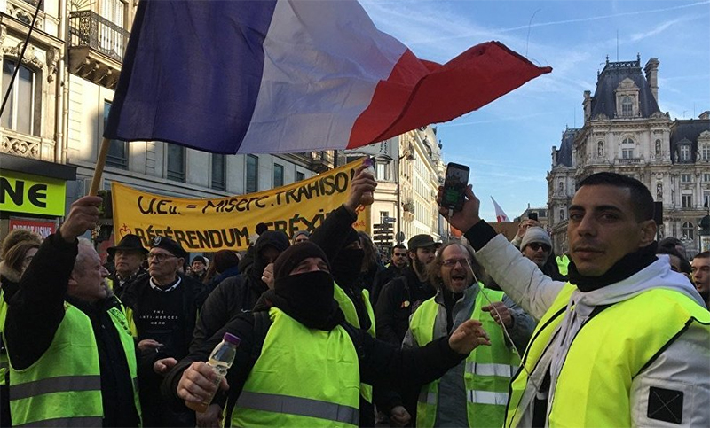 Francia: los «chalecos amarillos» se movilizaron por trigésimo cuarto sábado consecutivo