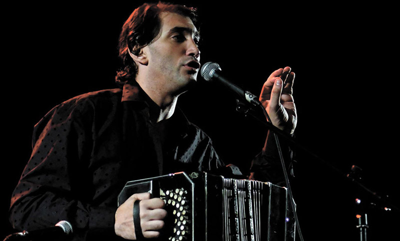 Leonel Capitano llega al Complejo Cultural Atlas