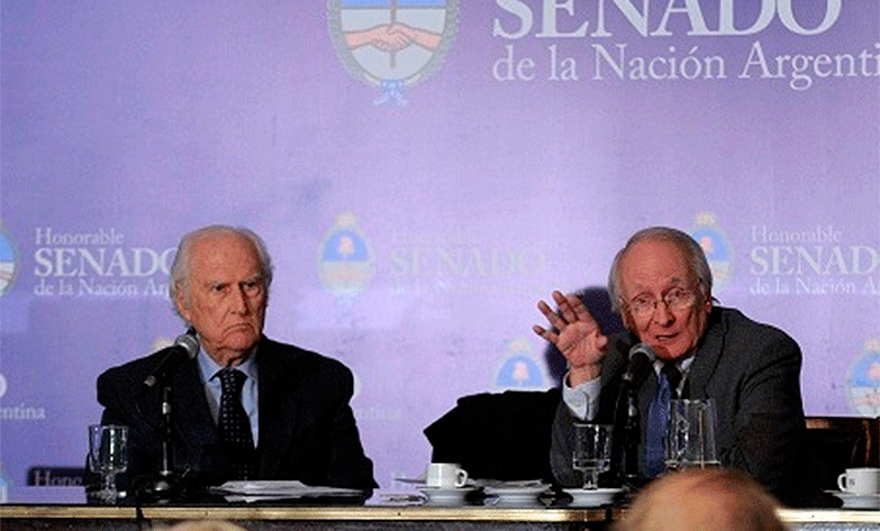 «Un instituto oficial colabora con los ingleses en Malvinas»