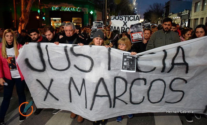 Masiva marcha en zona oeste por el asesinato de un hombre a la salida de un gimnasio