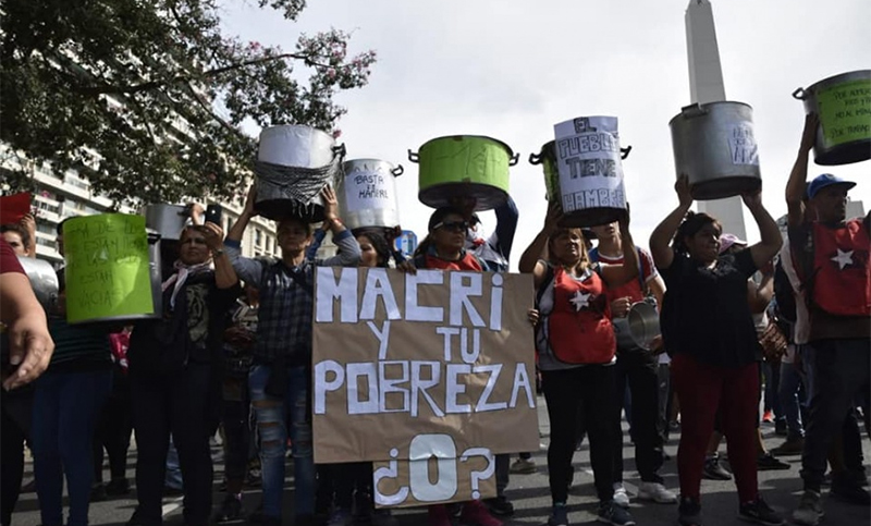 Organizaciones sociales protestaron en el Obelisco y otros puntos de la ciudad