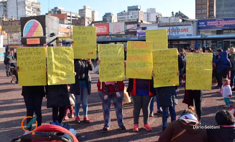 Organizaciones sociales realizan un «polentazo» en contra del Gobierno